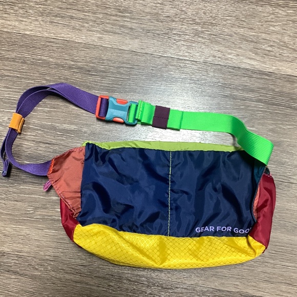 Cotopaxi fenny pack - Picture 3 of 5